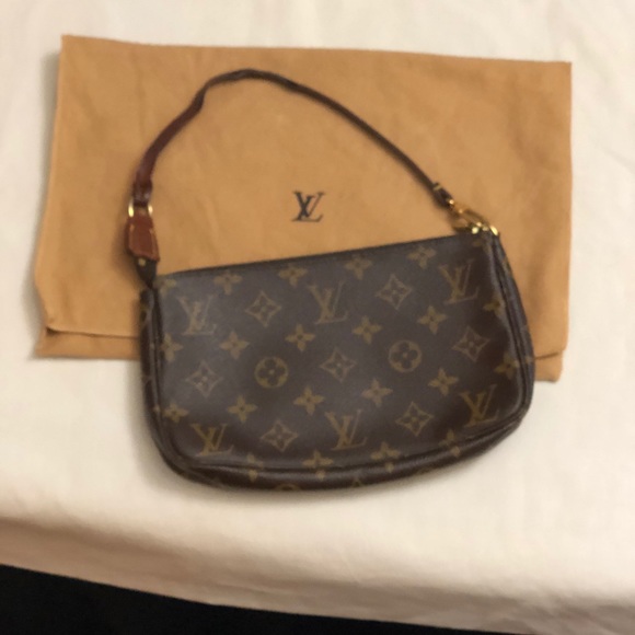 Louis Vuitton Handbags - AUTHENTIC LOUIS VUITTON POCHETTE